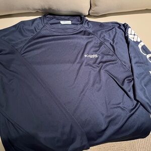 X2 Columbia long sleeve shirts